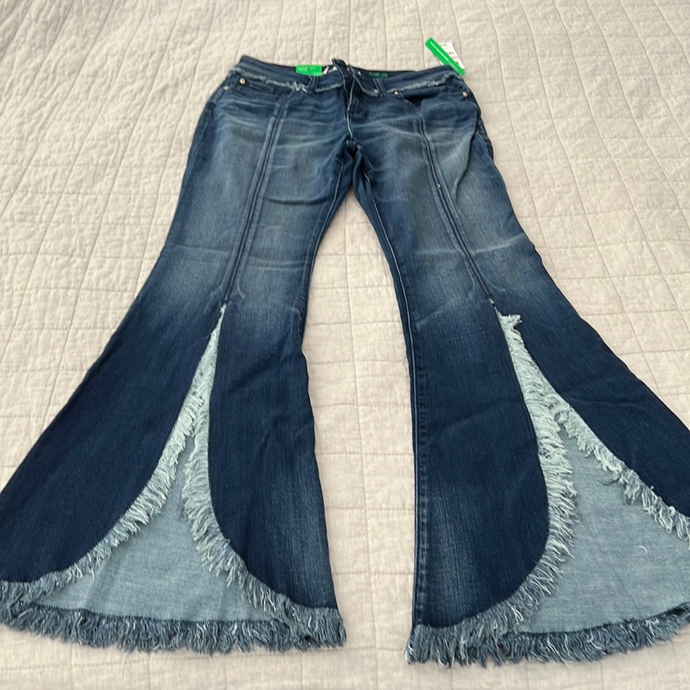 INC Flare Leg Frayed Hem Jeans - NEW - MUST SEE